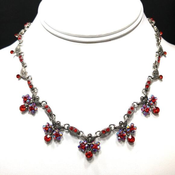 Vintage Cookie Lee Red Rhinestone Necklace, Aurora Borealis Rhinestones, 17 1/2" - Picture 6 of 11